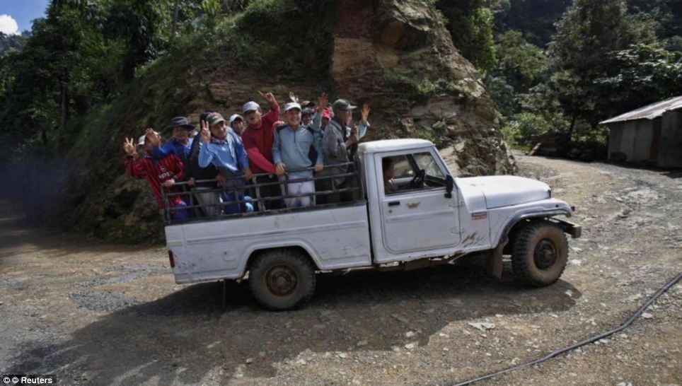 Зионнгхака Чана - самый важный избиратель Индии, у которого 39 жен и 127 детей Зионнгхака Чана, Zionnghaka Chana, самый важный избиратель Индии, имеет 39 жен и 127 детей, стокомнатный дом,100-комнатный дом