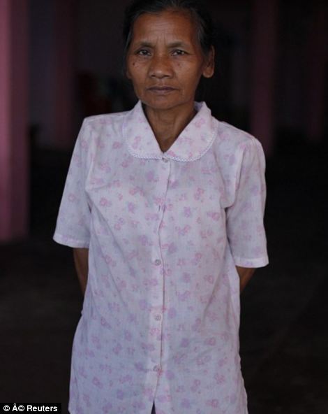 Зионнгхака Чана - самый важный избиратель Индии, у которого 39 жен и 127 детей Зионнгхака Чана, Zionnghaka Chana, самый важный избиратель Индии, имеет 39 жен и 127 детей, стокомнатный дом,100-комнатный дом