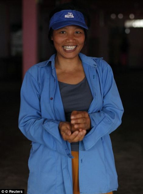 Зионнгхака Чана - самый важный избиратель Индии, у которого 39 жен и 127 детей Зионнгхака Чана, Zionnghaka Chana, самый важный избиратель Индии, имеет 39 жен и 127 детей, стокомнатный дом,100-комнатный дом