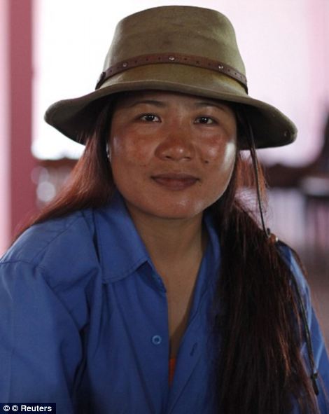 Зионнгхака Чана - самый важный избиратель Индии, у которого 39 жен и 127 детей Зионнгхака Чана, Zionnghaka Chana, самый важный избиратель Индии, имеет 39 жен и 127 детей, стокомнатный дом,100-комнатный дом