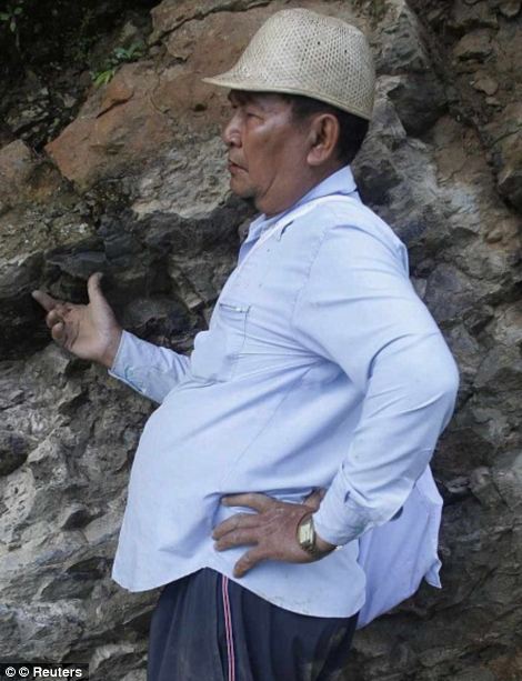 Зионнгхака Чана - самый важный избиратель Индии, у которого 39 жен и 127 детей Зионнгхака Чана, Zionnghaka Chana, самый важный избиратель Индии, имеет 39 жен и 127 детей, стокомнатный дом,100-комнатный дом