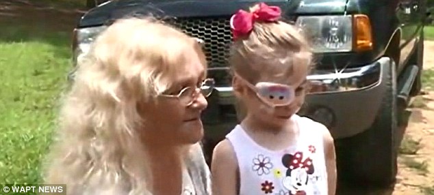 3-летнюю девочку, изуродованную питбулями, выгнали из закусочной, из-за её внешности девочку выгнали из-за внешности, на девочку напали 3 питбуля, девочку выгнали из KFC, Виктория Уилчер, Victoria Wilcher