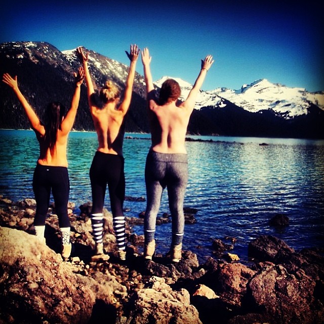 The Topless Tour Instagram, Топлесс- тур Инстаграм