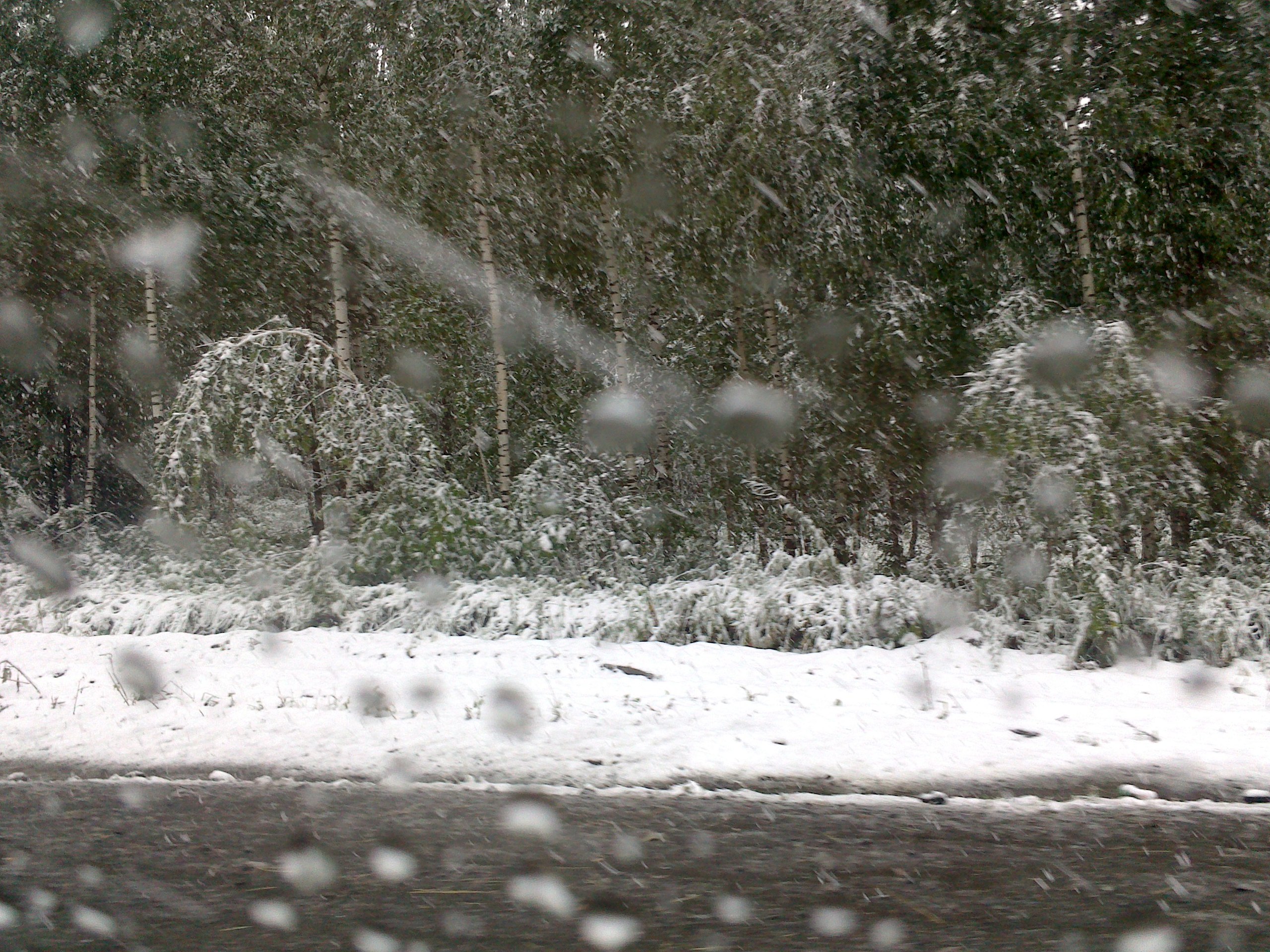 снег в челябинске, 12 июля снег сатка златоуст, снег летом