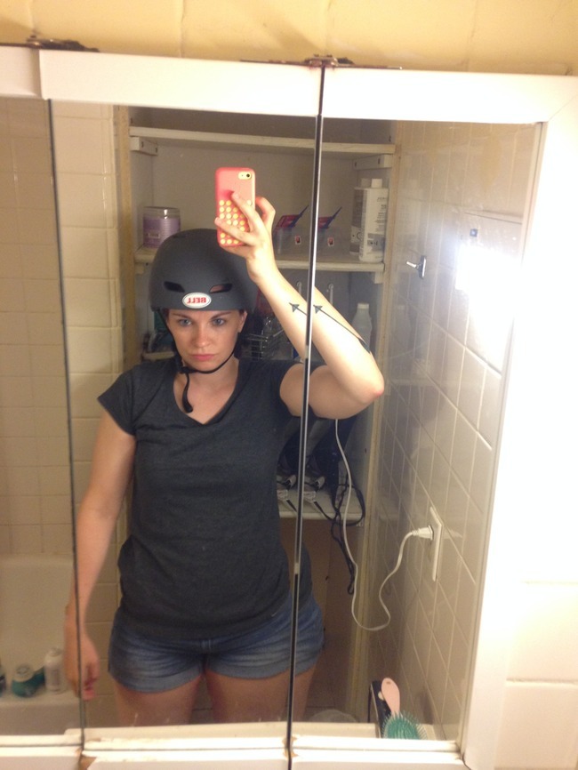 фотографии девушек в невзрачной одежде, Кэти Хэн, Kati Heng, But What Was She Wearing, Во что она была одета