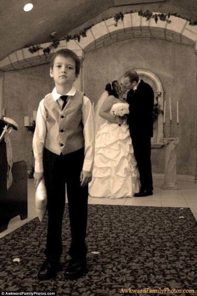 неловкие свадебные поцелуи, самые свадебные поцелуи, странные свадебные поцелуи