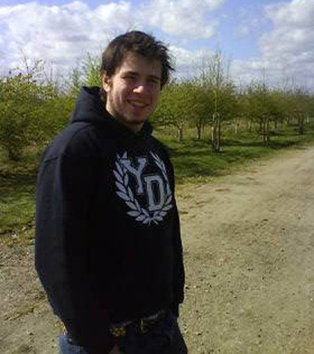 Торз Рейнольдс, Torz Reynolds, срезала татуировку, экс-бойфренд,