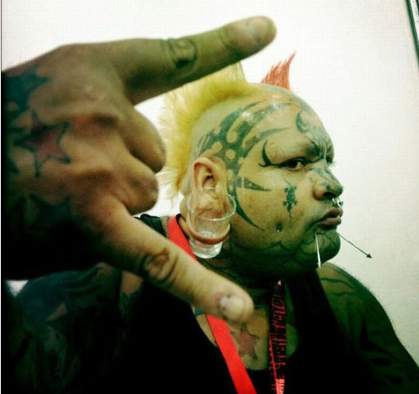 зарубежные соц сети, фрики из соц сетей