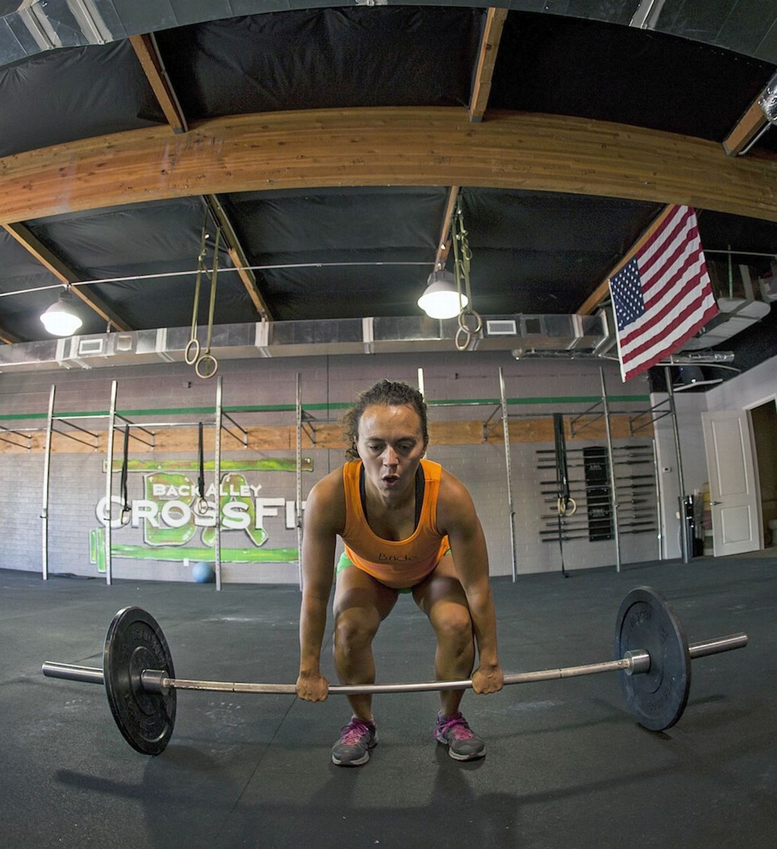 Меган Лезерман, Megan Leatherman, занятия спортом во время беременнсоти, родила после тренировки, рекорд во время беременности, пауэрлифтинг во время беременнсо