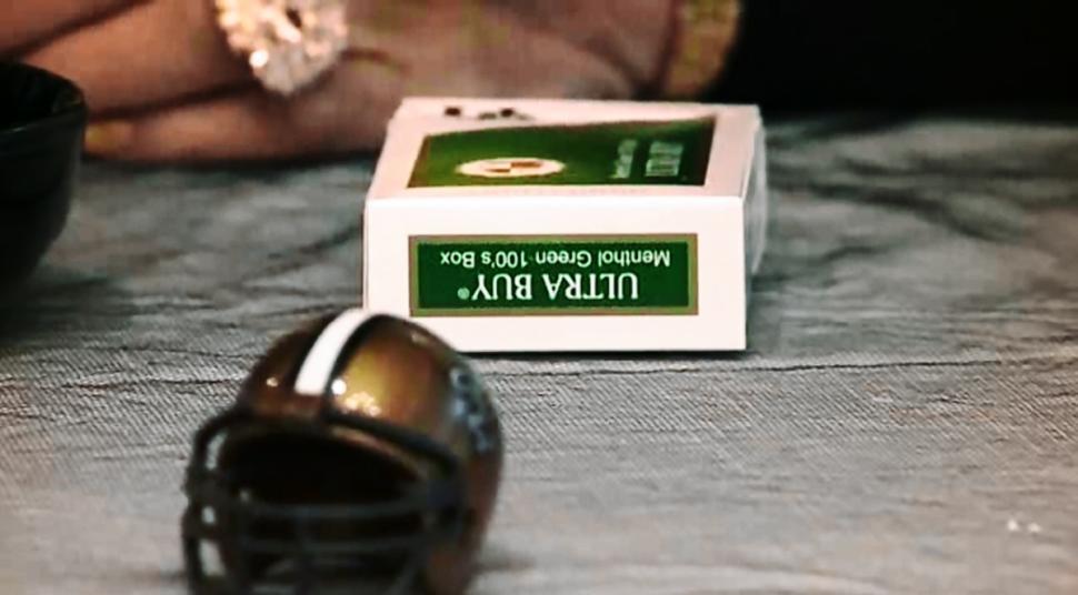 Дочери устроили прощальную вечеринку для покойной матери, Мириам Бербанк, вечеринка с покойницей, 