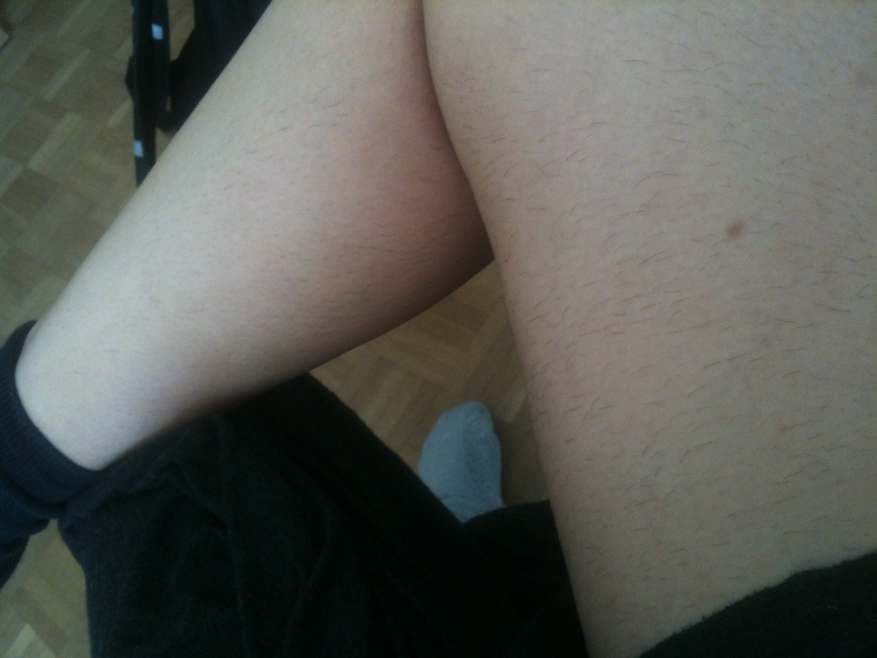 Hairy Legs Club, волосатые женские ноги, небритые ноги, клуб волосатых ног