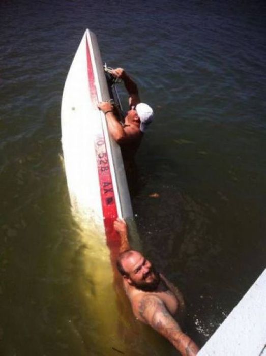 Люди которым не повезло,  был плохой день, неудачный день