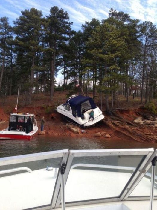 Люди которым не повезло,  был плохой день, неудачный день
