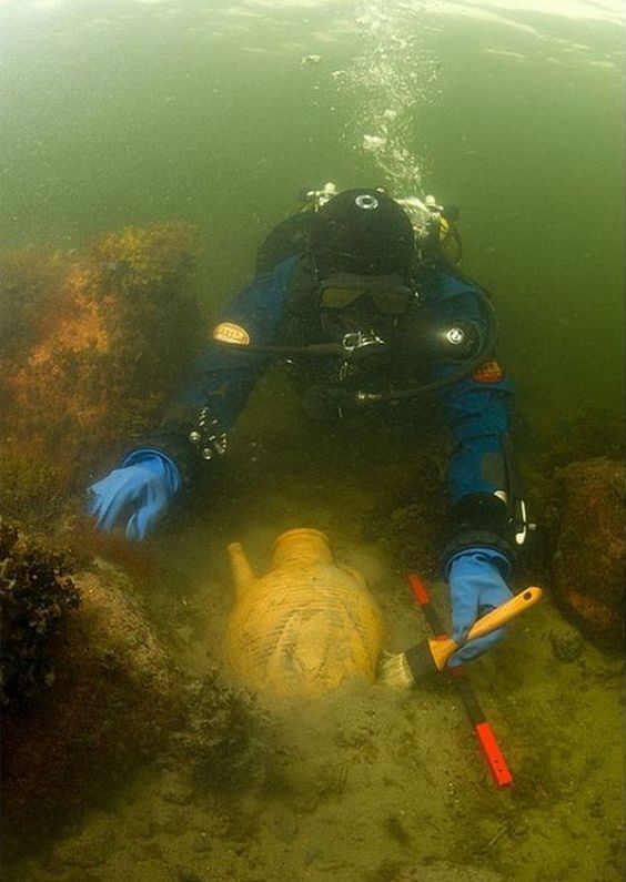Экскурсия по затонувшим кораблям с подводным археологом Экскурсия,путешествие, затонувшие корабли,подводный археолог, Виктор Лягушкин