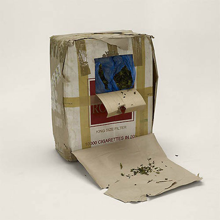 Проект Проект Контрабанда, фотограф Тарин Саймон, Taryn Simon, вещи задержанные на таможне