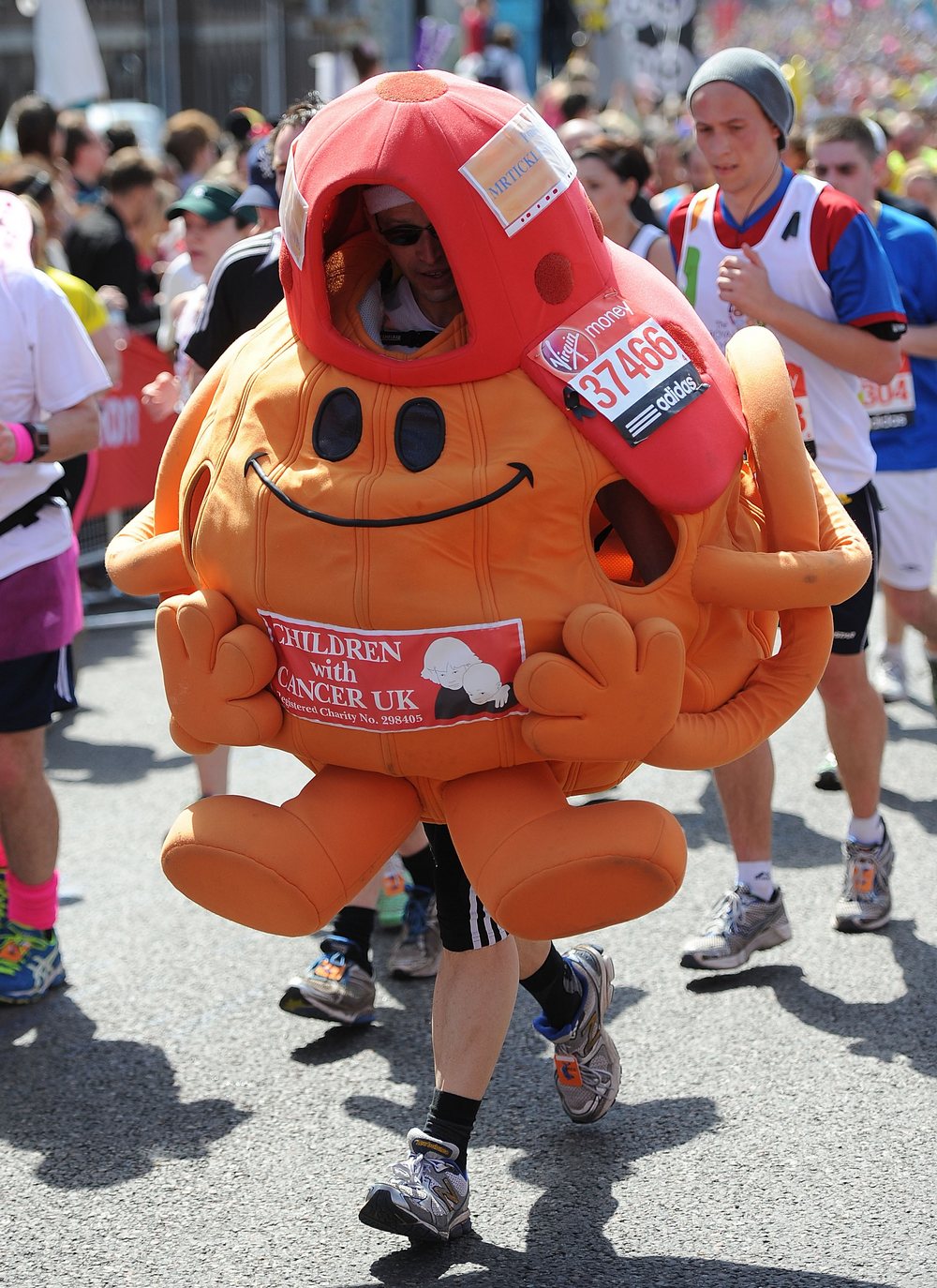 Самые забавные костюмы Лондонского марафона 2014 Лондонский марафон 2014, London Marathon, костюмы лондонского марафона