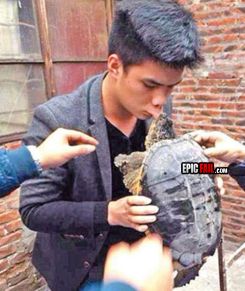 Уморительные провалы и смешные ситуации, случившиеся с уверенными в себе людьми Смешные ситуации, смешные провалы людей, фото, гифки, gif