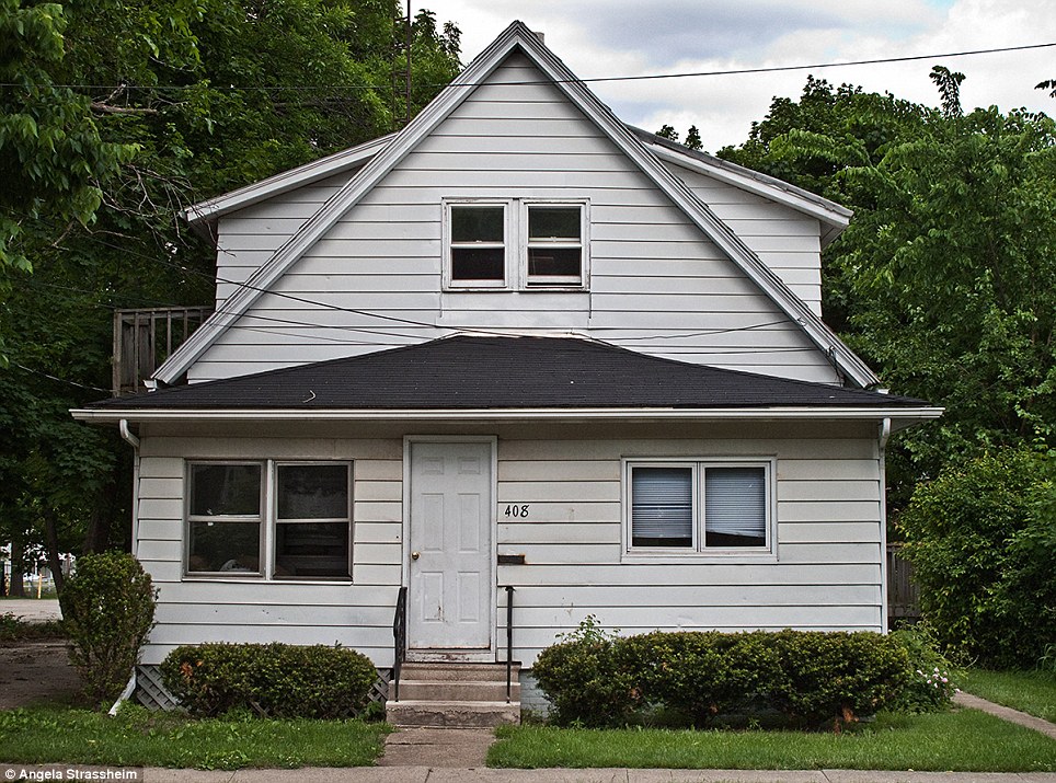 Светящиеся следы крови, Анжела Страссхайм, Angela Strassheim, фотограф криминалист