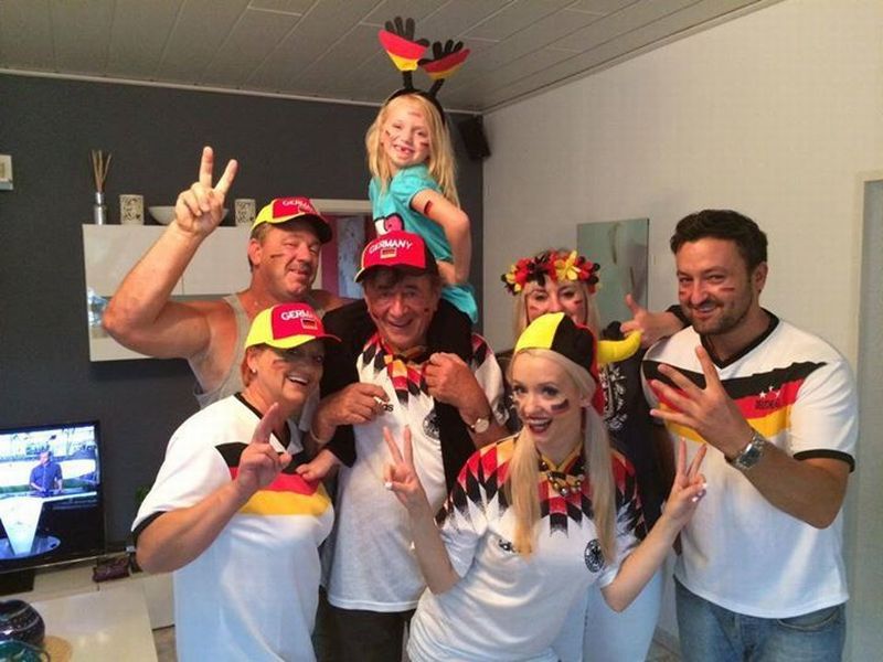 Кэти Шмиц вышла замуж за Рихарда Люнгера, модель вышла замуж за 81-летнего старика, Рихард Люгнер женился на Кэти Шмиц