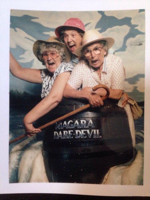 Бодрые старички идут в отрыв Бодрые старички, страость, смешное, в отрыв