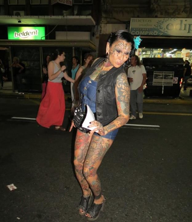 Необычная супружеская пара, которая через чур увлеклась модификациями Пара увлекающаяся модификациями, Габриэла Перальта, Виктор Перальта