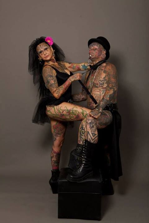 Необычная супружеская пара, которая через чур увлеклась модификациями Пара увлекающаяся модификациями, Габриэла Перальта, Виктор Перальта