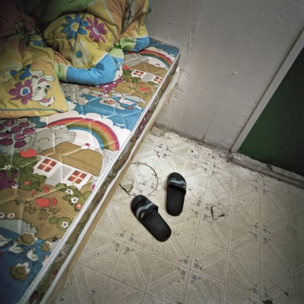 Жизнь китайских иммигрантов. фотограф Энни Лин, Annie Ling, проект A Floating Population