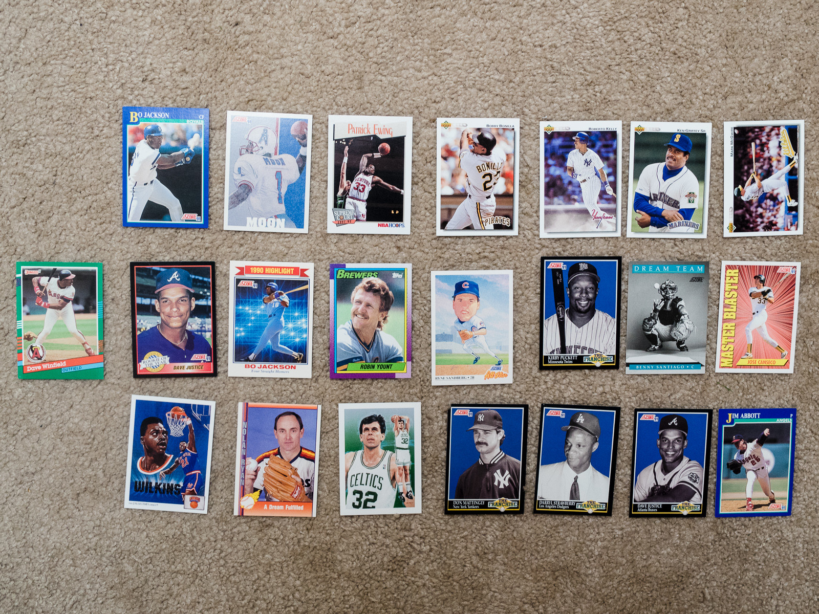 капсула времени маленького мальчика, капсула времени 1993 года запечатанная мальчиком, что лежит внутри капсулы времени