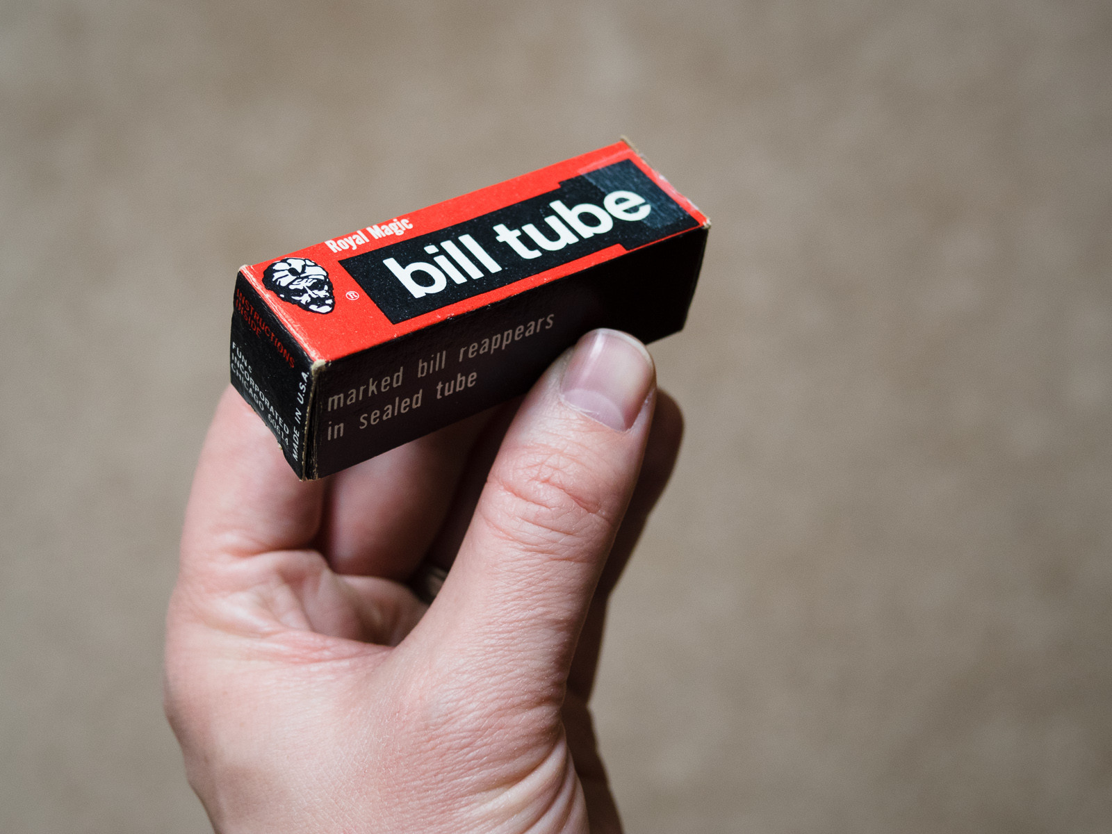 капсула времени маленького мальчика, капсула времени 1993 года запечатанная мальчиком, что лежит внутри капсулы времени