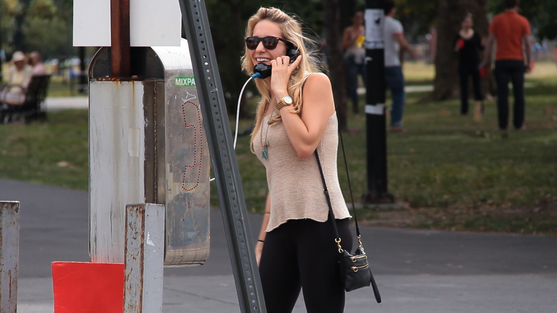 позвони тому кого любишь, таксофон звонить любишь, таксофон в Нью-Йорке акция, Call Someone You Love, Мэтт Адамс, Matt Adams