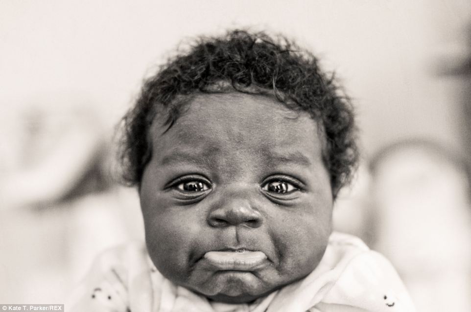 Усыновление ребенка, усыновили негритенка Сэма, фотограф Кейт Паркер, Kate Parker