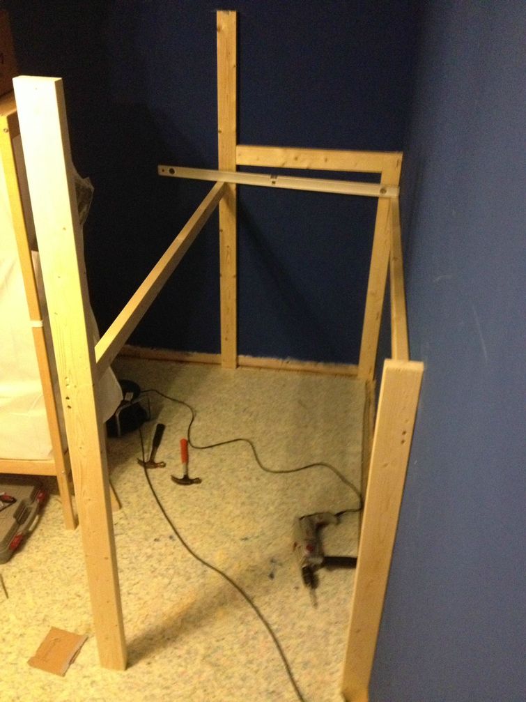 домик на дереве в доме,  остроил домик на дереве в комнате