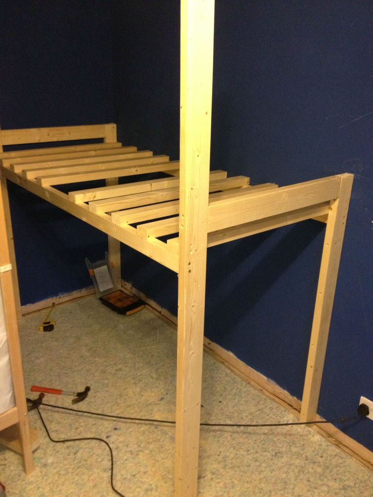 домик на дереве в доме,  остроил домик на дереве в комнате