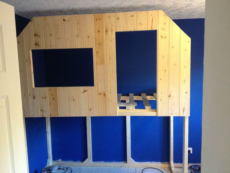 домик на дереве в доме,  остроил домик на дереве в комнате