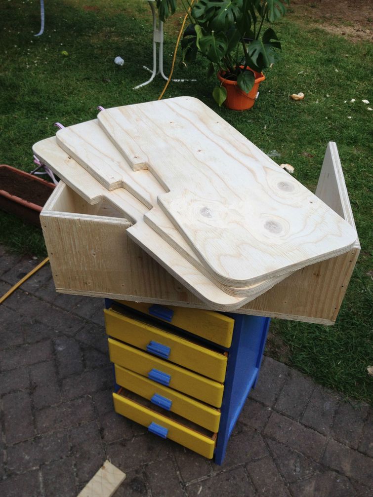 домик на дереве в доме,  остроил домик на дереве в комнате