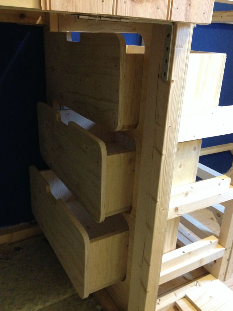 домик на дереве в доме,  остроил домик на дереве в комнате