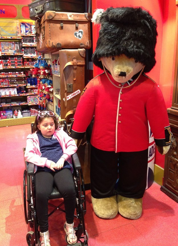 мама исполнила мечты умирающей дочери, Эмма Уитфилд, Emma Whitfield