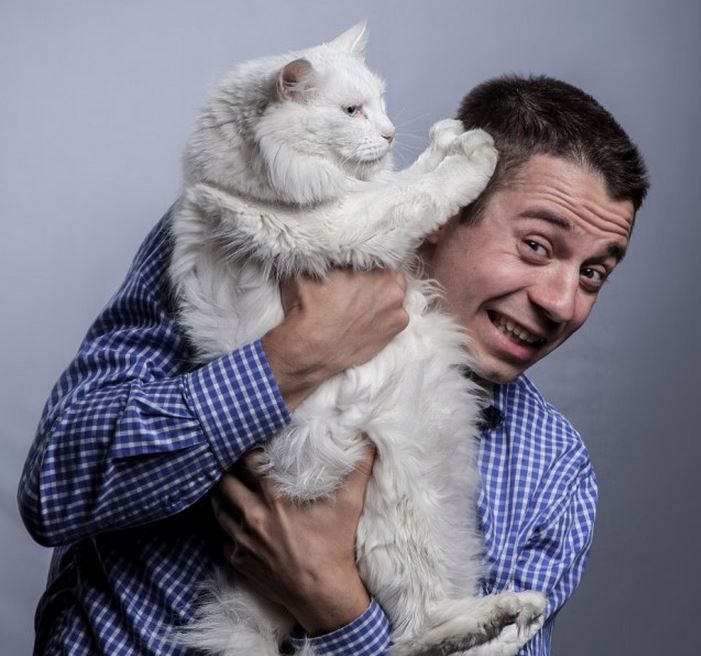 кот преобразился за шесть лет, спасание бездомного кота 6 лет, метаморфозы кота