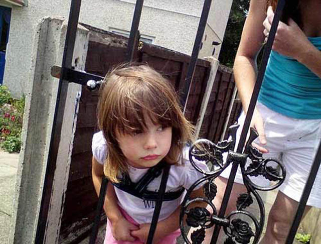 Вот что случается с детьми, стоит только на секунду отвернуться дети без присмотра, если оставить деей на минуту, не следить за детьми, дети в неловких ситуациях