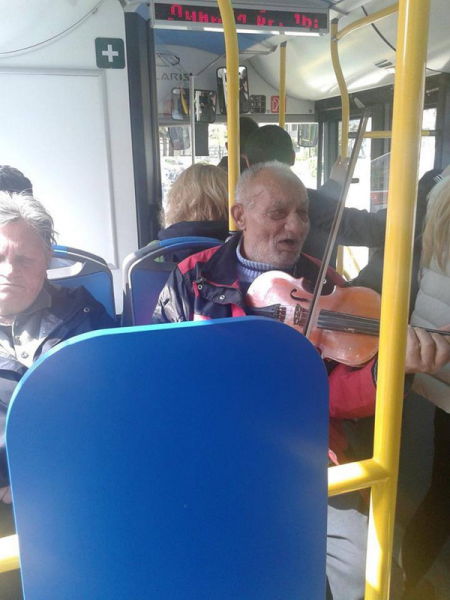 общественный транспорт Сербии, чудаки в общественном транспорте