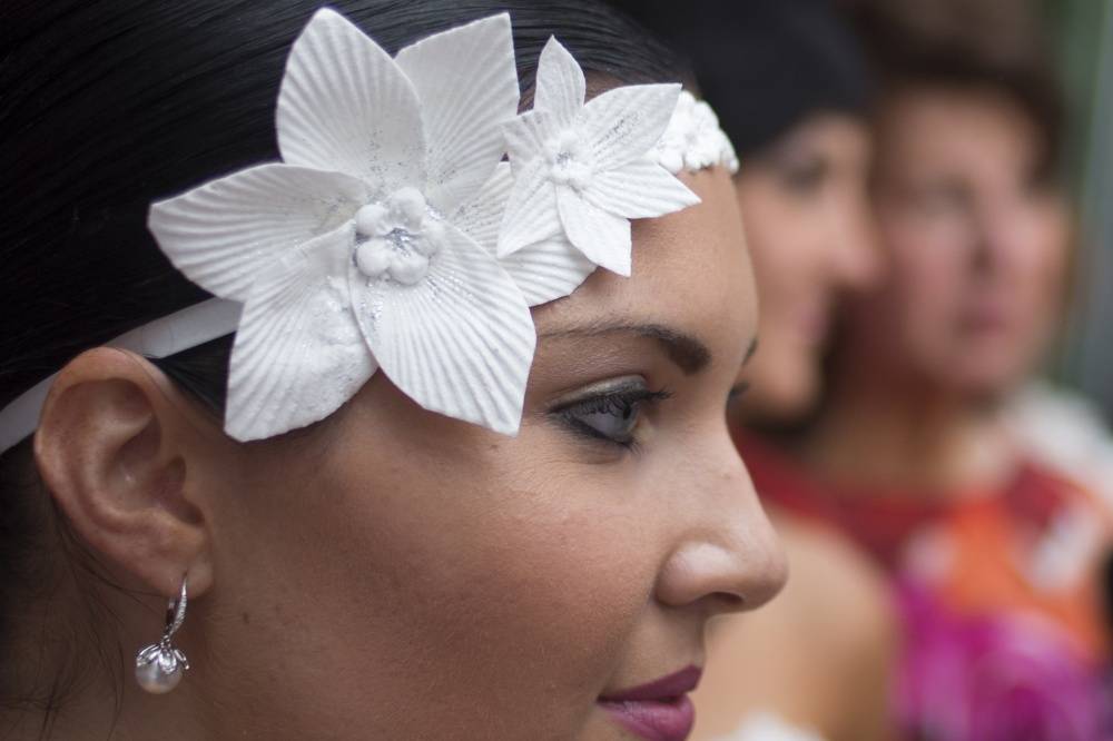 10th annual toilet paper wedding dress contest, платья из туалетной бумаги, свадебные платья из бумаги