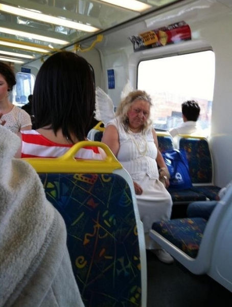 Горе-модники на улицах города, фрики