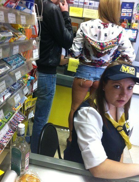 Горе-модники на улицах города, фрики