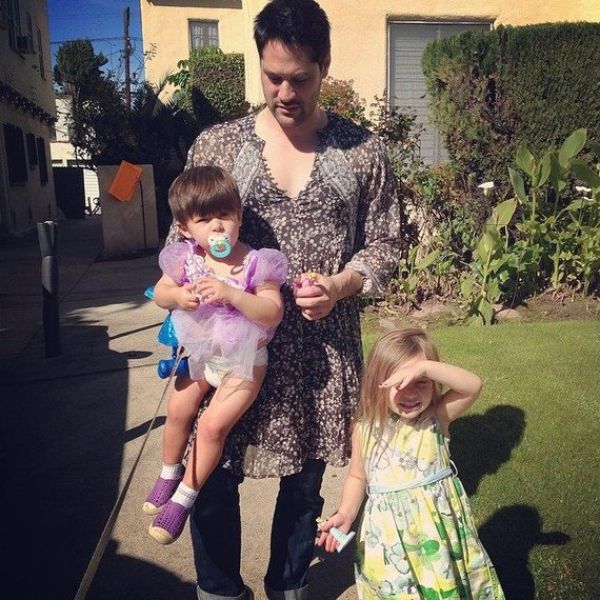 мальчик носит платья, ашер любит носить платья, seth Menachem  