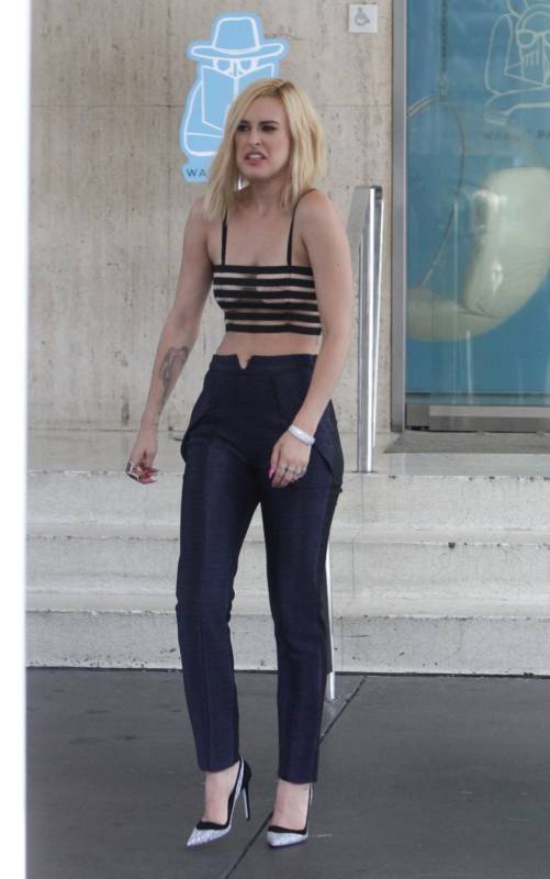 нелепые наряды голливудских знаменитостей, странные наряды звёзд