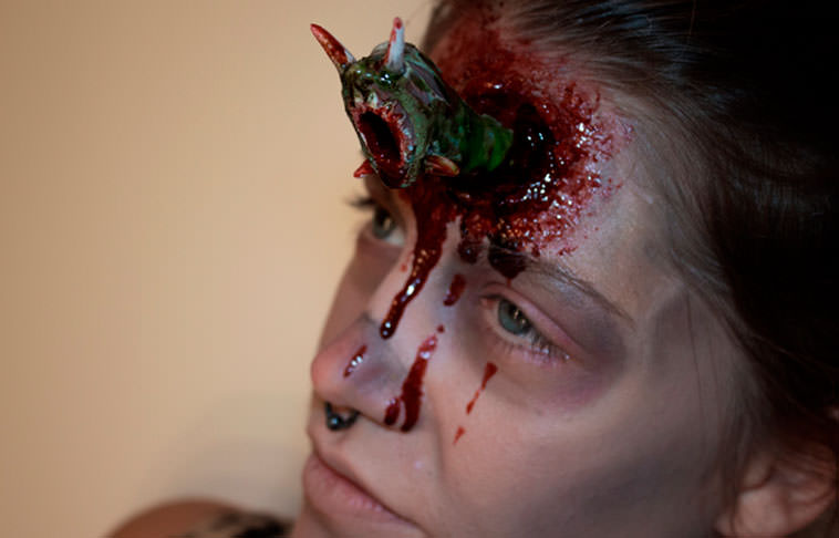 визажист, макияж, пугающий жуткий, маска из кожи, Сандра Холбом Sandra Holmbom