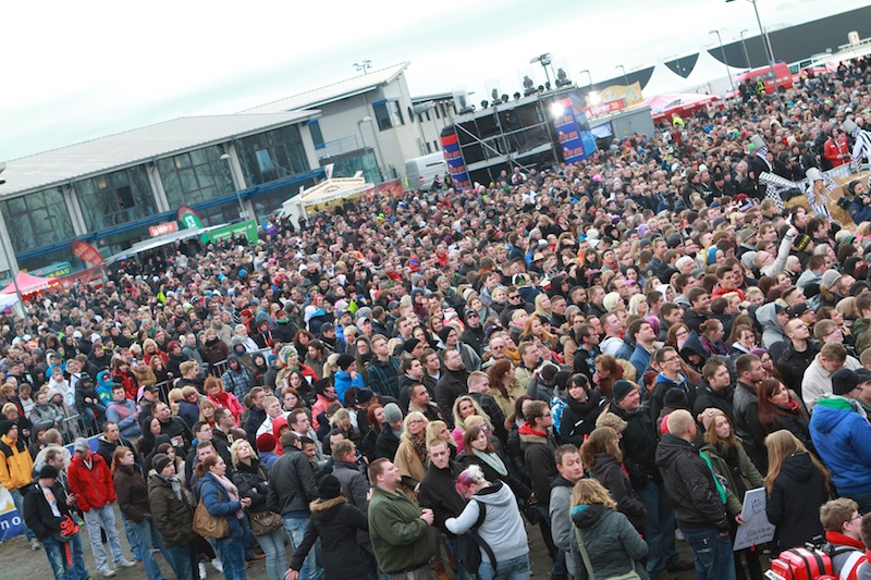 Nacktrodeln, чемпионат, по катанию на санках, голышом, голыми, топлес, 2014