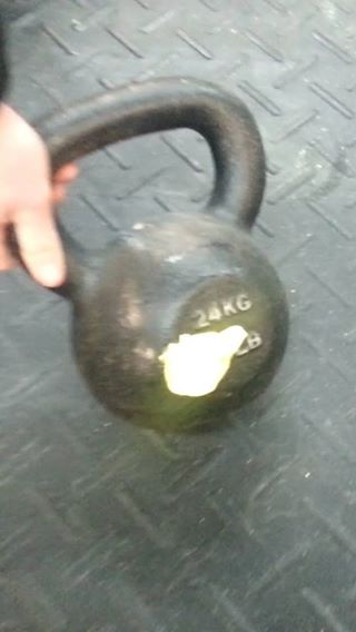 пасха 13-ое, пасхальная пила, зефирные зайцы отец заложники, зефир зайцы мучил убивал папа, сын домой на пасху