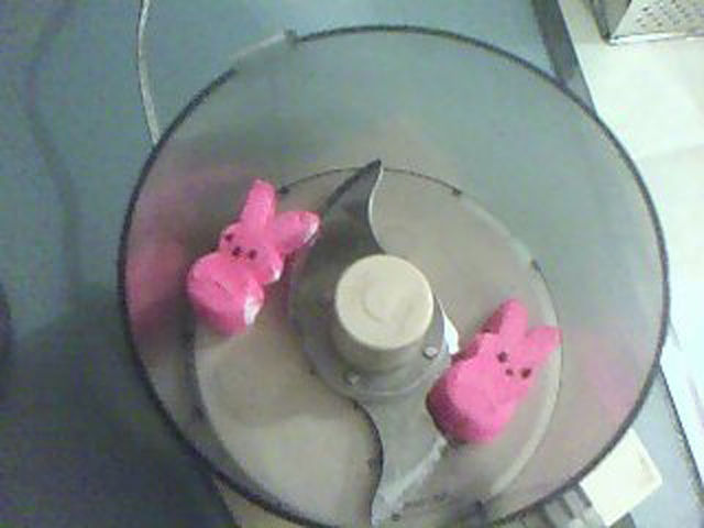 пасха 13-ое, пасхальная пила, зефирные зайцы отец заложники, зефир зайцы мучил убивал папа, сын домой на пасху