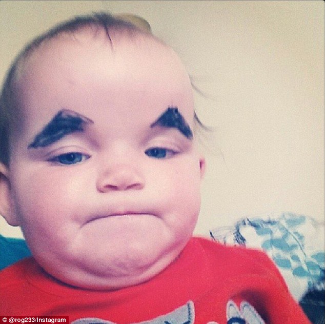 Дети с нарисованными бровями - новый хит Интернета Дети с нарисованными бровями, дети брови, новый хит интернета